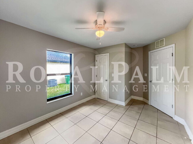 Building Photo - Cozy Up Long-Term & Leaf It All Behind – 3BR/2BA Duplex + Garage & The Favorite Perk: Screened. L...