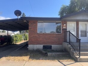 Building Photo - Welcoming 3 Bed, 1 Bath Home in Spokane *SPECIAL: $500 OFF!*