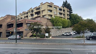 Building Photo - Downtown Walnut Creek! 3rd floor 2 master ...