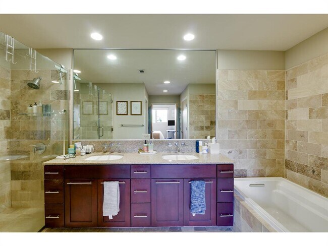 Building Photo - 1600 Barton Springs Rd