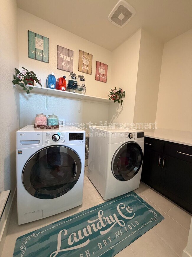 Building Photo - 5125 Mink Ct