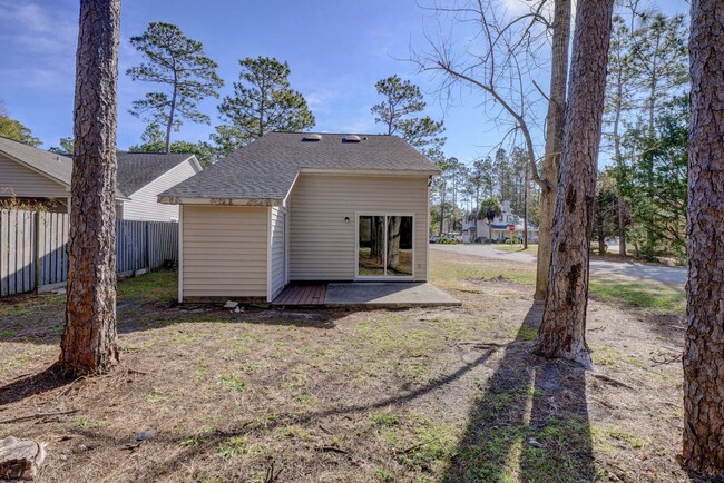 Building Photo - 144 Charter Dr