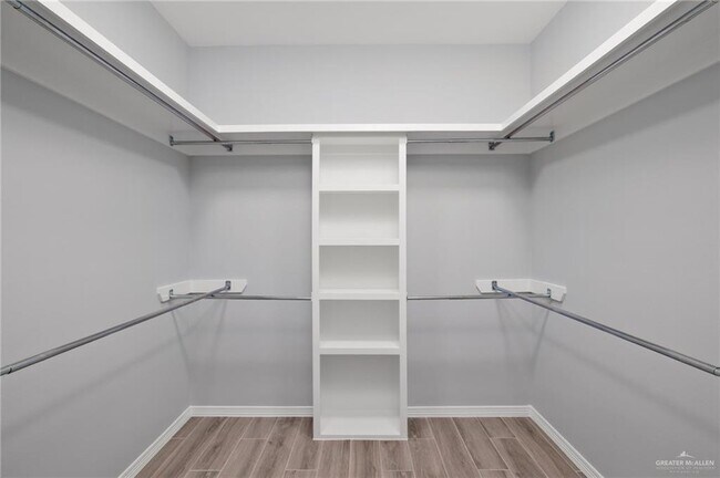 Building Photo - 14 Dunes Dr