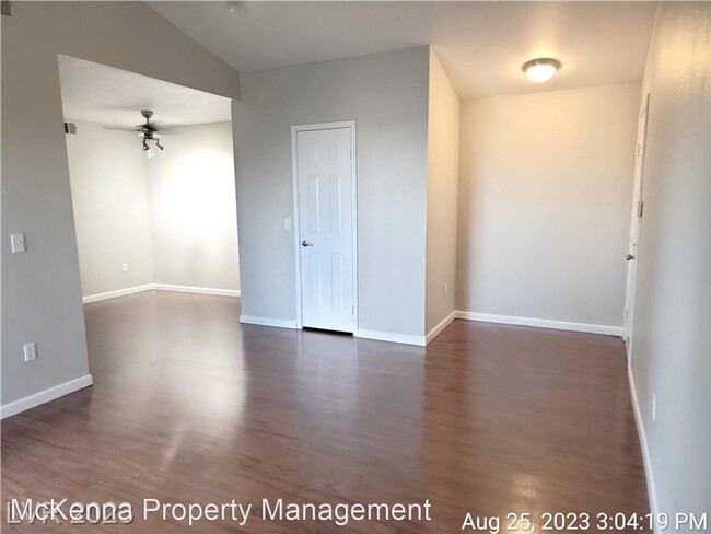 Building Photo - 1 br, 1 bath House - 231 W. Horizon Ridge ...