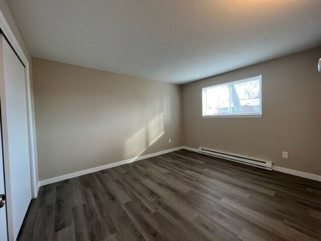 Building Photo - 2330 Greeley Dr