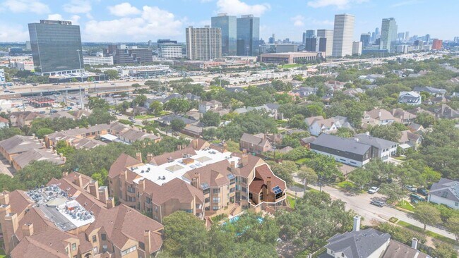 Building Photo - 5200 Weslayan St