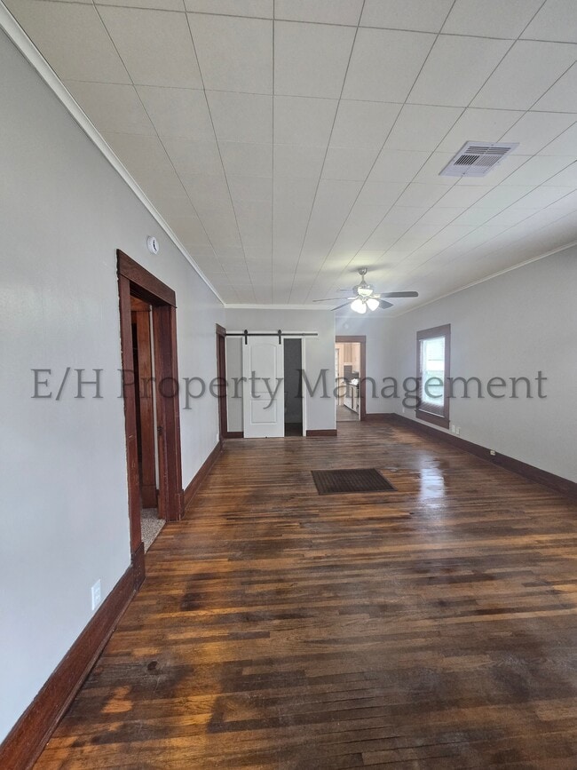 Building Photo - 212 S Meridian Ave