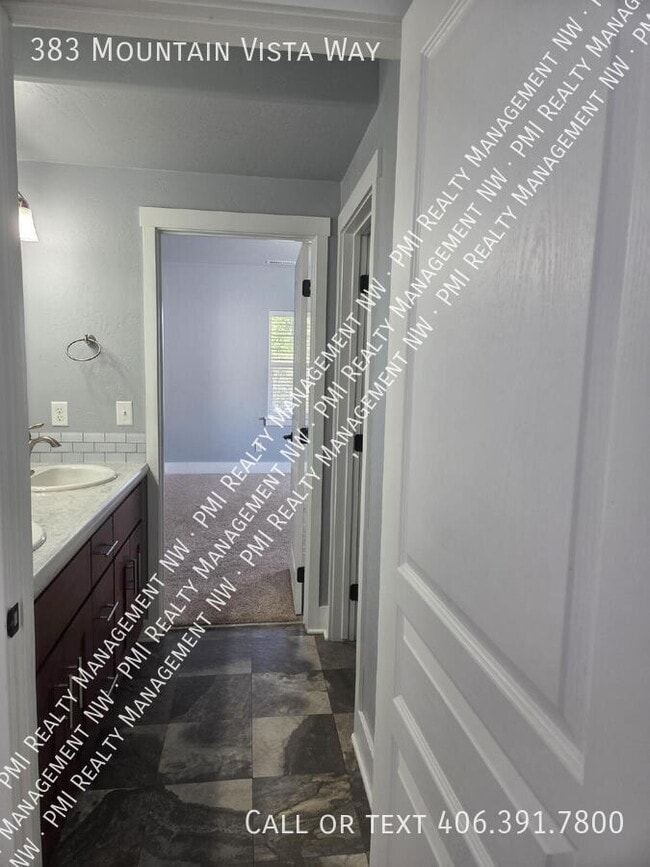 Building Photo - 383 Mountain Vista Way