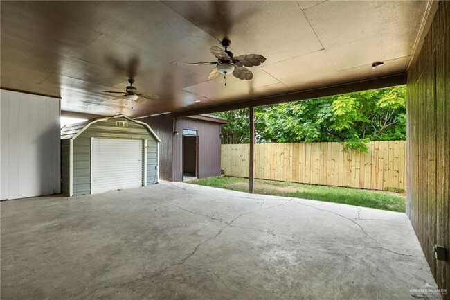 Building Photo - 3313 Queta Ave