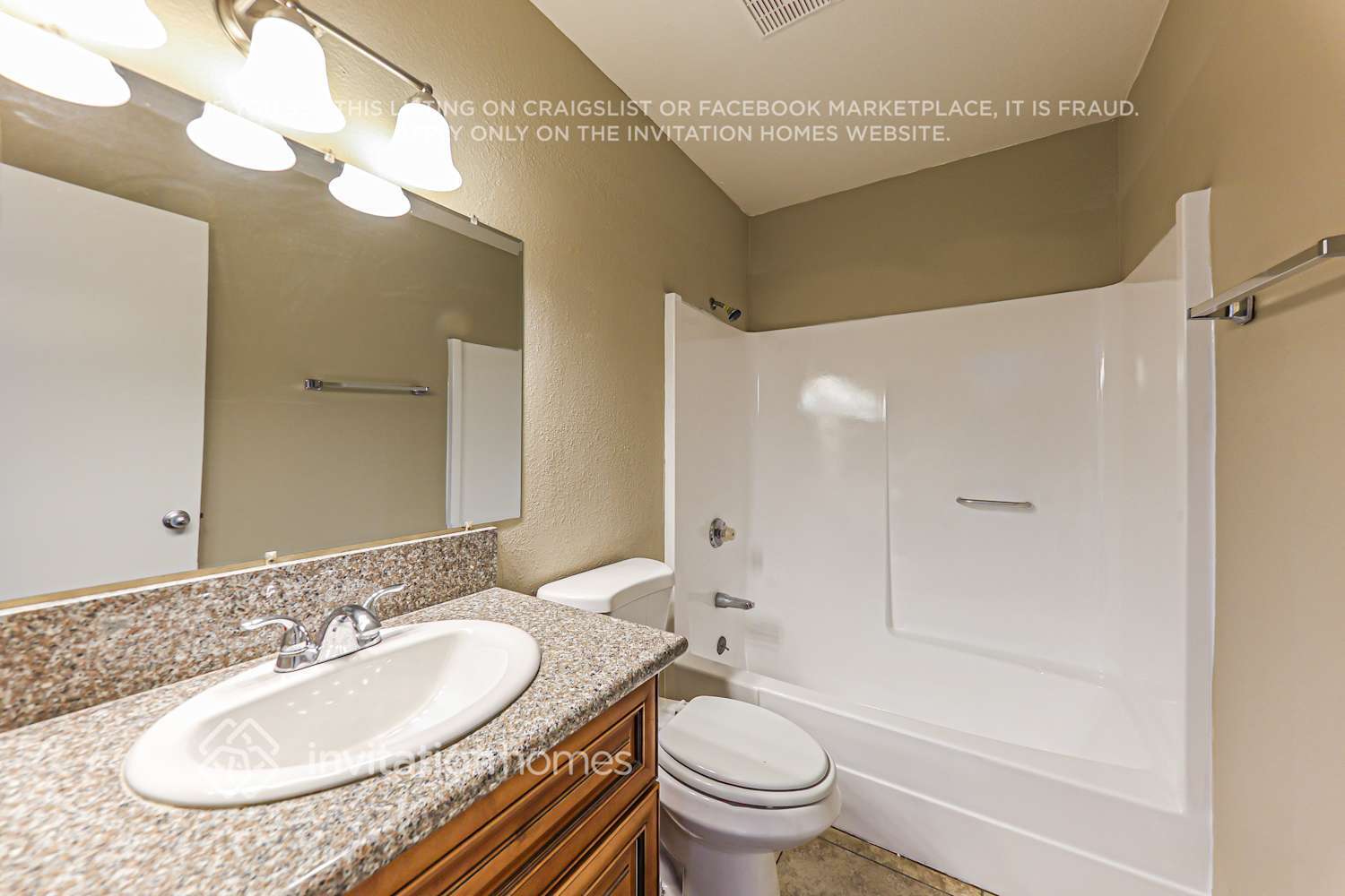 Building Photo - 4424 W Caron St