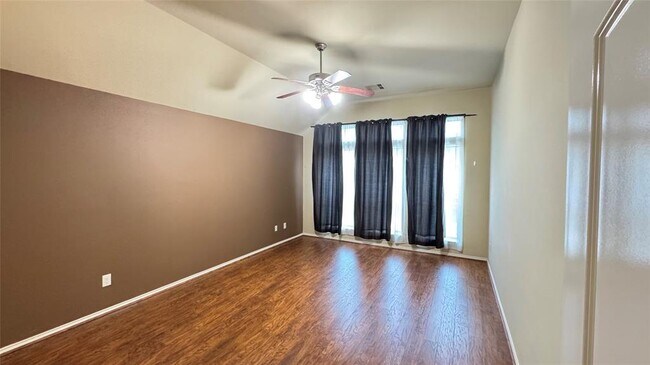 Building Photo - 3811 Windmill Creek Dr