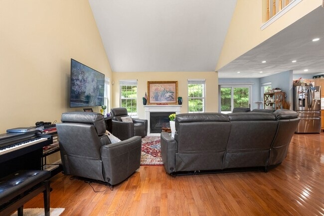 Building Photo - 25 Magnolia Ln