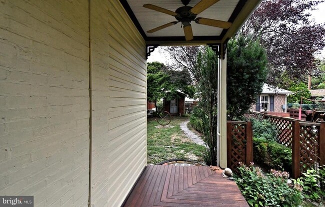 Building Photo - 365 2nd Ave