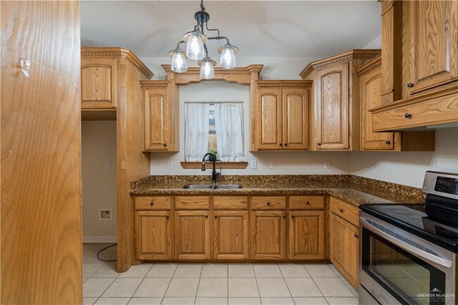 Building Photo - 14 Bold Ruler Ave