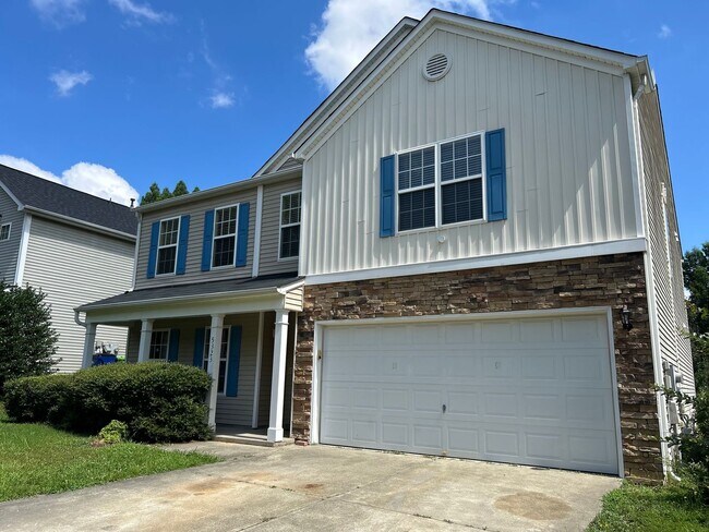 Building Photo - Spacious 3 Bed | 2.5 Bath House in Raleigh
