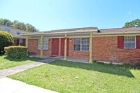 Building Photo - North Pensacola Duplex Near UWF & I-10 – Ready for Immediate Move-In