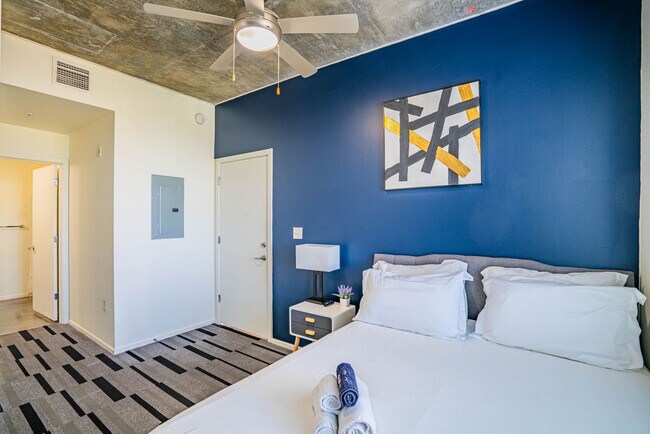 Building Photo - 888 N 4th St