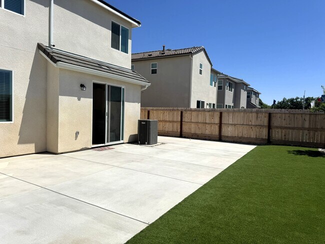 Building Photo - 2040 N Brindac Ln