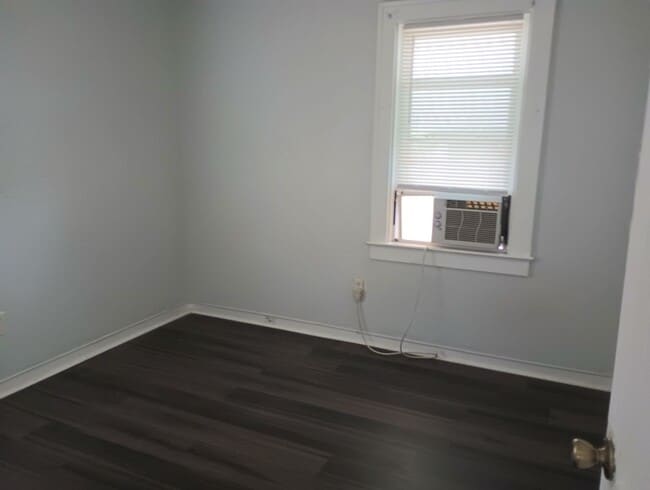 Building Photo - Charming 2-Bedroom Apartment Near Downtown Daytona & the Beach!
