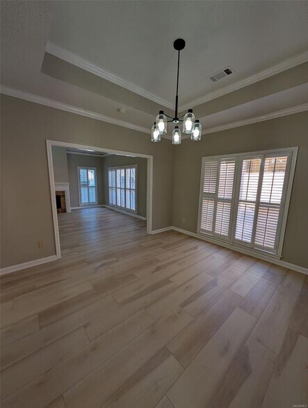 Building Photo - 1649 Prairie Ln