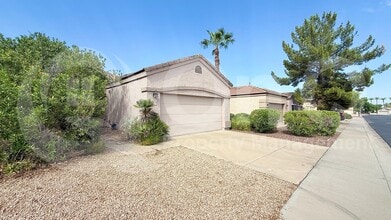 Building Photo - 3237 E Maldonado Dr