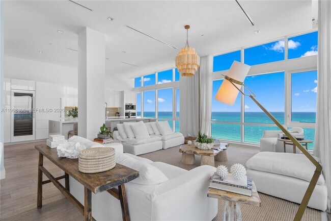 Building Photo - 102 24th St