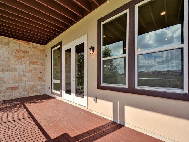 Building Photo - 2601 N Quinlan Park Rd