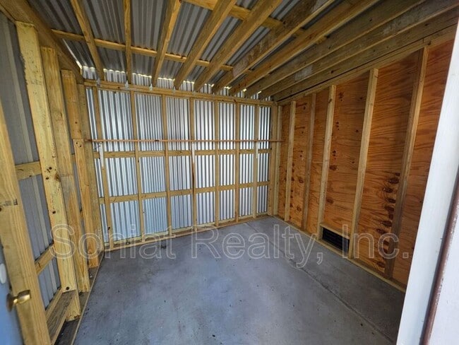 Building Photo - 430 S St Patrick St