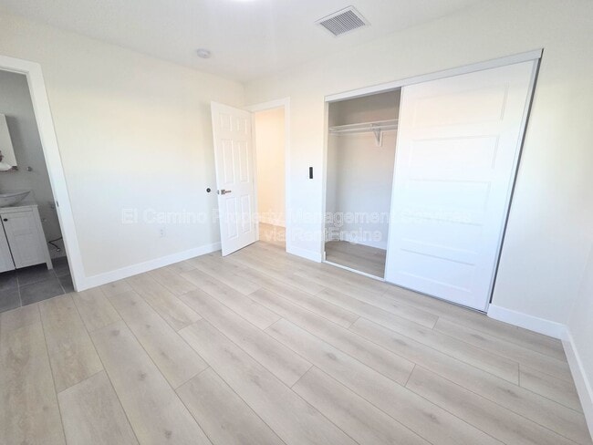 Building Photo - 5662 Cathy Ln