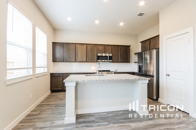 Building Photo - 22822 Terrazzo Dr