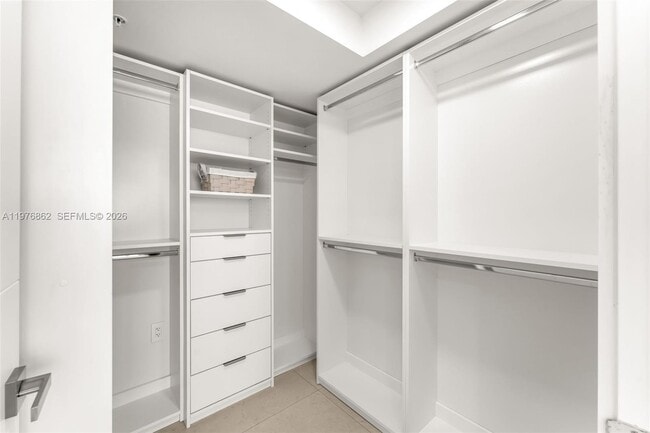 Building Photo - 721 SW 11th St