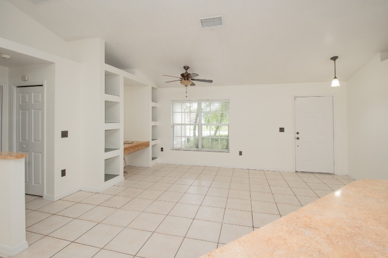 Building Photo - 4828 Jeanette Ct