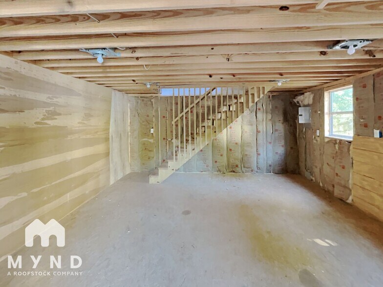 Building Photo - 9222 Idlewild Rd