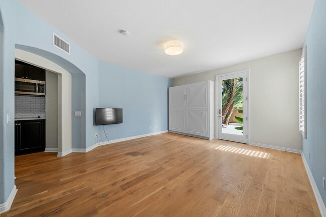Building Photo - 1589 Turquoise Dr