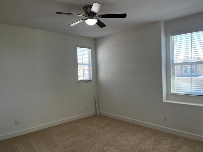 Building Photo - Executive 2828 Sqft. Rocklin 5 Bedroom, 4 ...