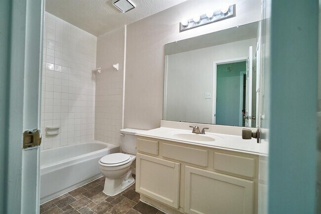 Building Photo - 13410 Ryan Landing Dr
