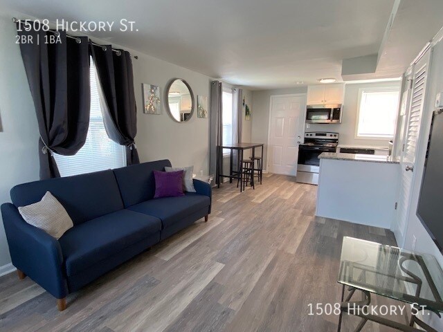 Building Photo - 1508 Hickory St