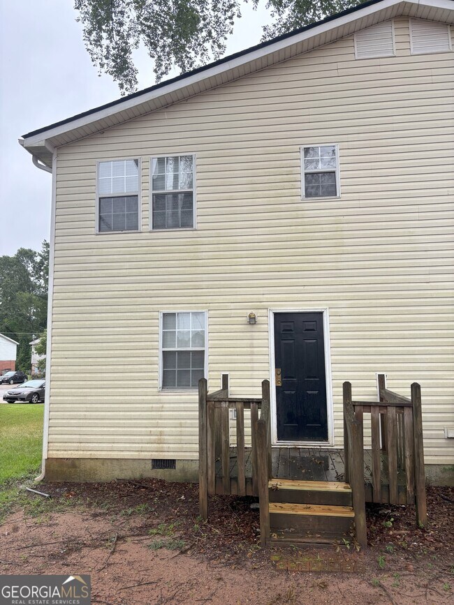 Building Photo - 112 Lafayette Ct