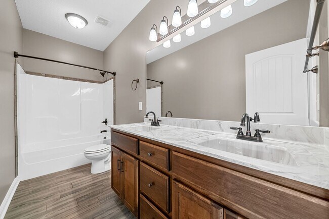 Building Photo - Stunningly Large Home Ready Today!