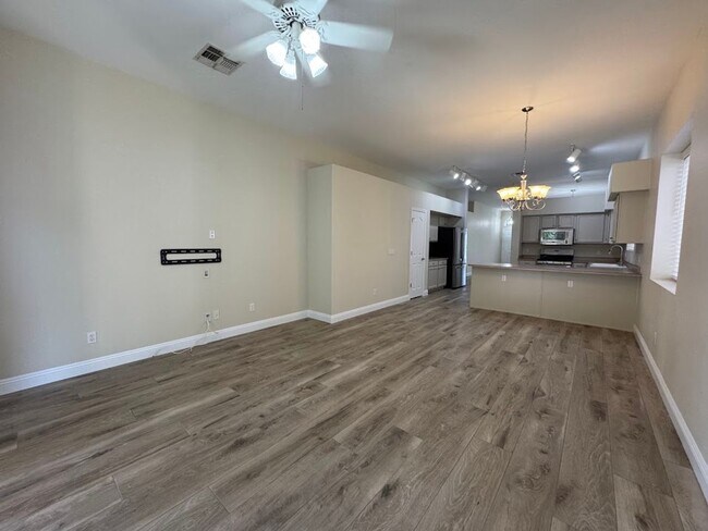 Building Photo - 4714 E Paso Trail