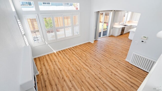 Building Photo - 7351 15th Hole Dr