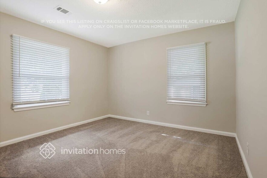 Building Photo - 2710 Ellen Way