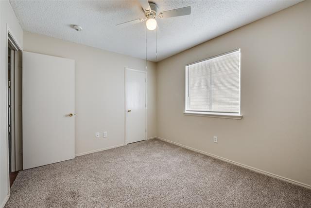 Building Photo - 1629 Thornhill Ln
