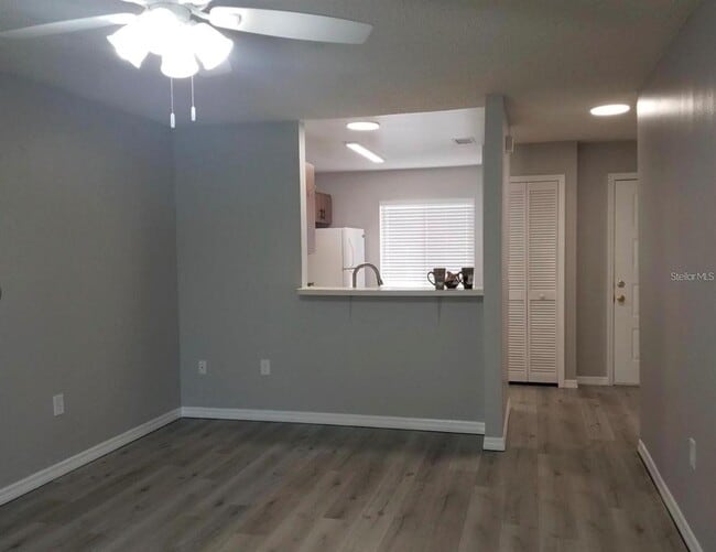 Building Photo - 19 Columbia Ave