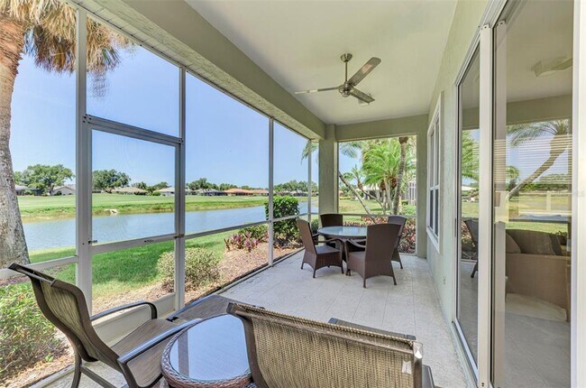Building Photo - 549 Fallbrook Dr
