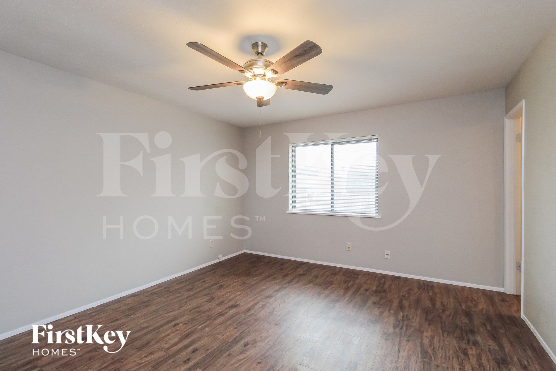 Building Photo - 1405 Steinburg Ln