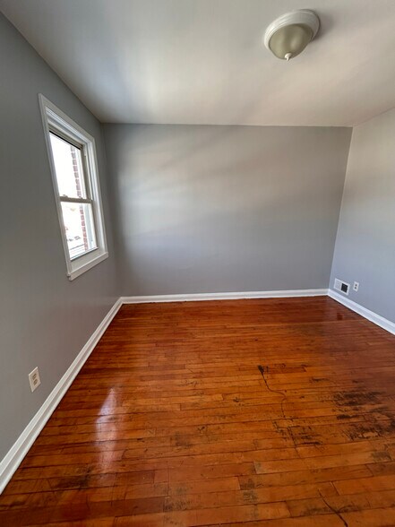 Building Photo - 6911 Gough St