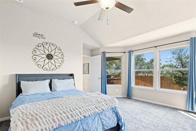 Building Photo - 2929 Greenbriar Rd