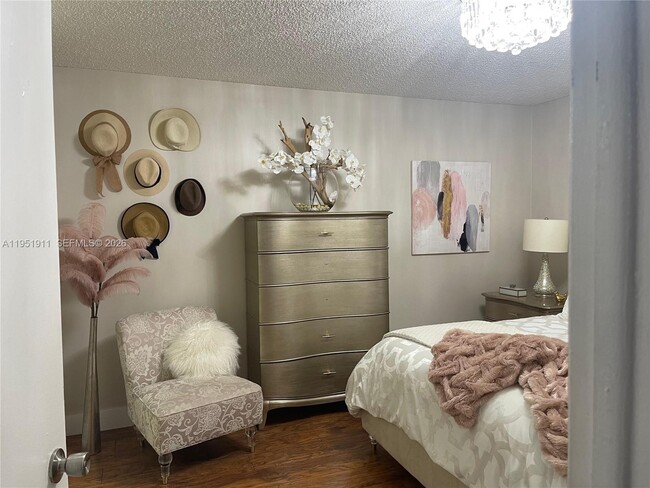 Building Photo - 13946 SW 90th Terrace