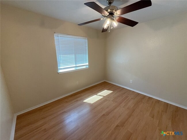Building Photo - 5302 Jitterbug Ct